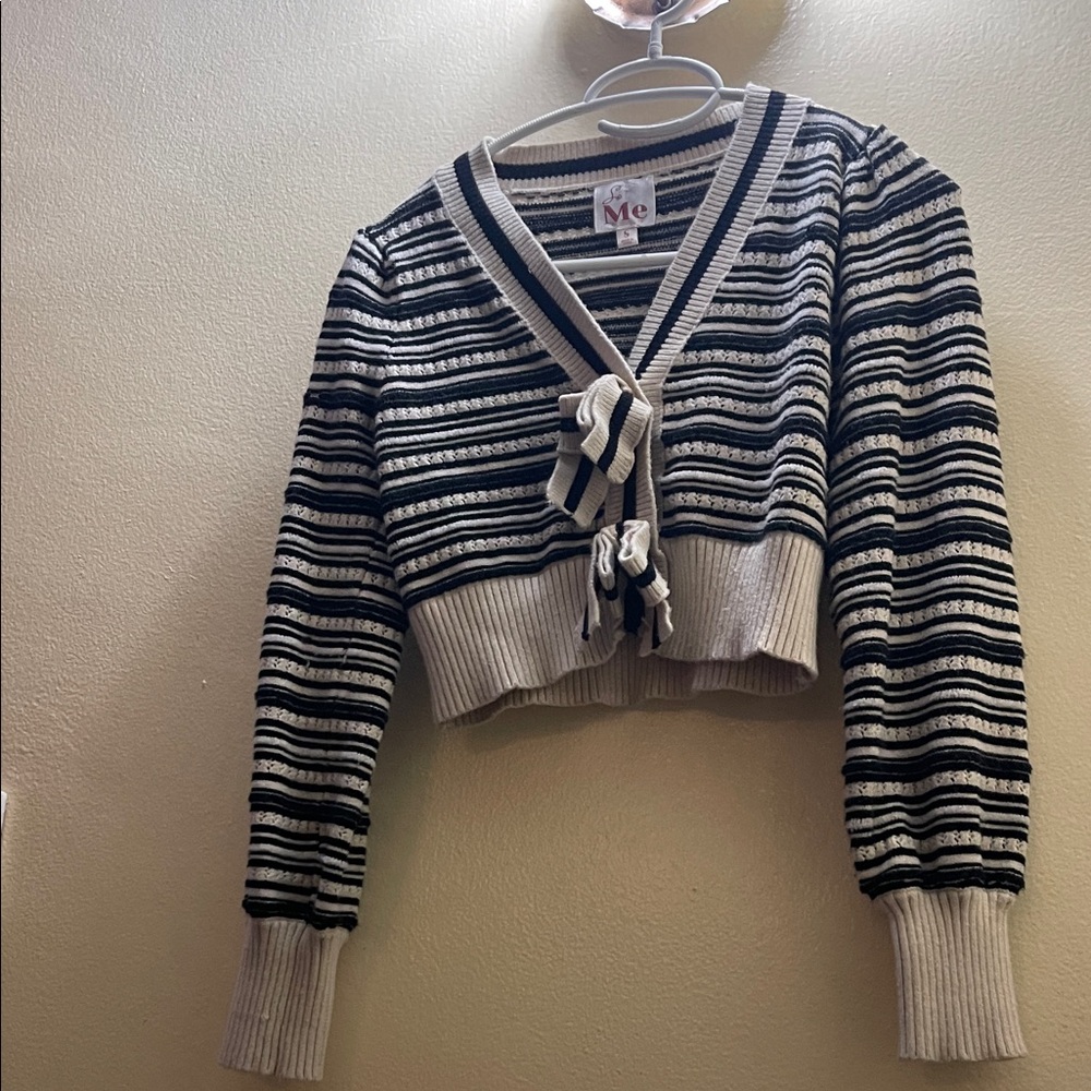 SO Me Ribbon Button Crop Cardigan - Picture 9 of 15
